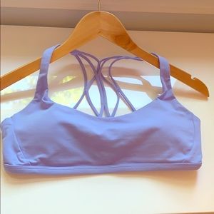 Women’s Lululemon Athletica 🍋 Bra. Size 10 EUC.